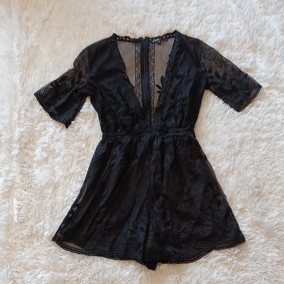 Lace jumpsuit - Picture 1 of 9